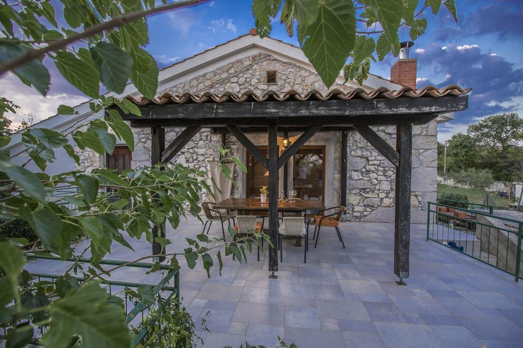 Apartments Villa Kras Krk Malinska Exterior foto